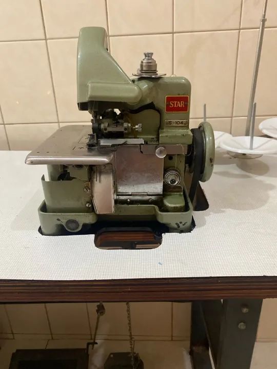 Imagem do produto Máquina de Costura semi Industrial star s104