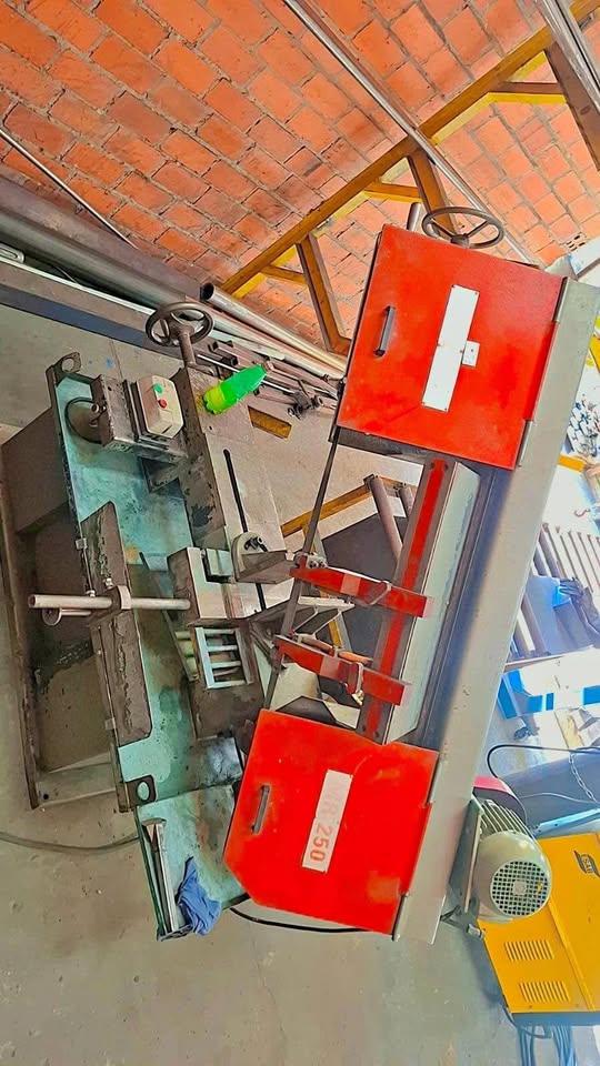 Serra fira ronemak de 10 polegadas Modelo MR250